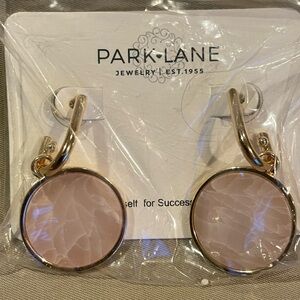 Park Lane SOLARA set of earrings with natural stones!
BNIB Exclusive May 2025